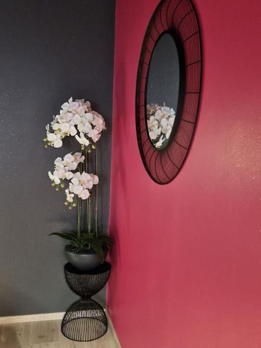 L'Ecrin Duplex Balneo & Sauna ทรัวส์ ภายนอก รูปภาพ